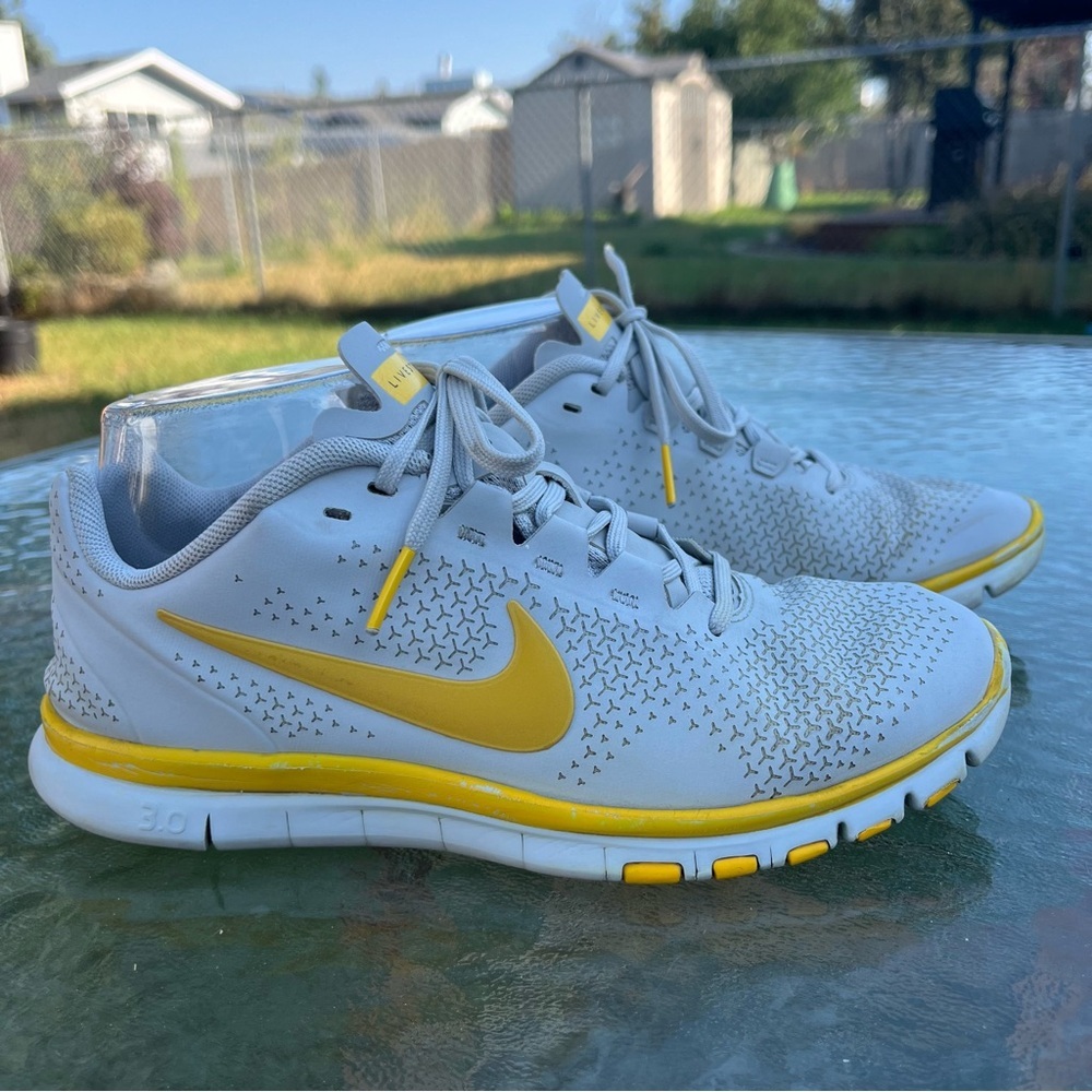 Nike Livestrong Free Athletic Running Shoes Sneakers